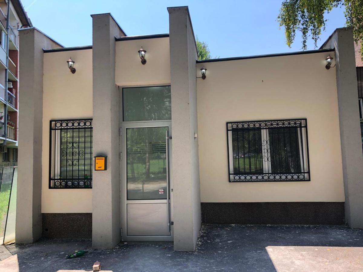Apartment Tesla Pancevo Exterior photo