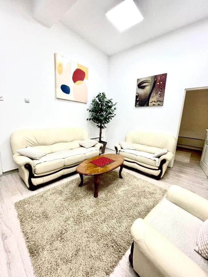 Apartment Tesla Pancevo Exterior photo